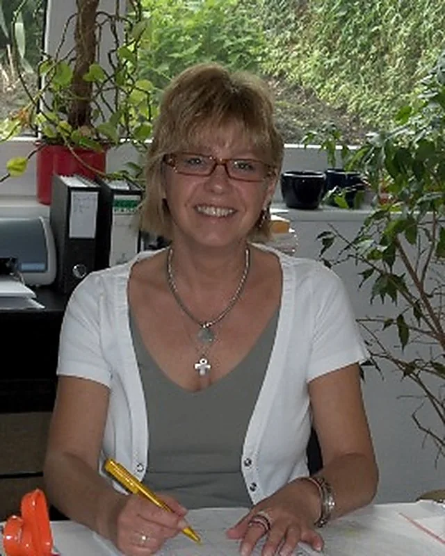 Manuela Weidenbach — Kundenservice — Filiale Marten bei der Fahrschule Pohl